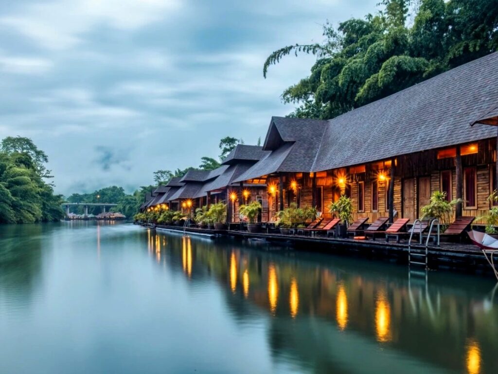 Домики отеля The River Kwai Paradise